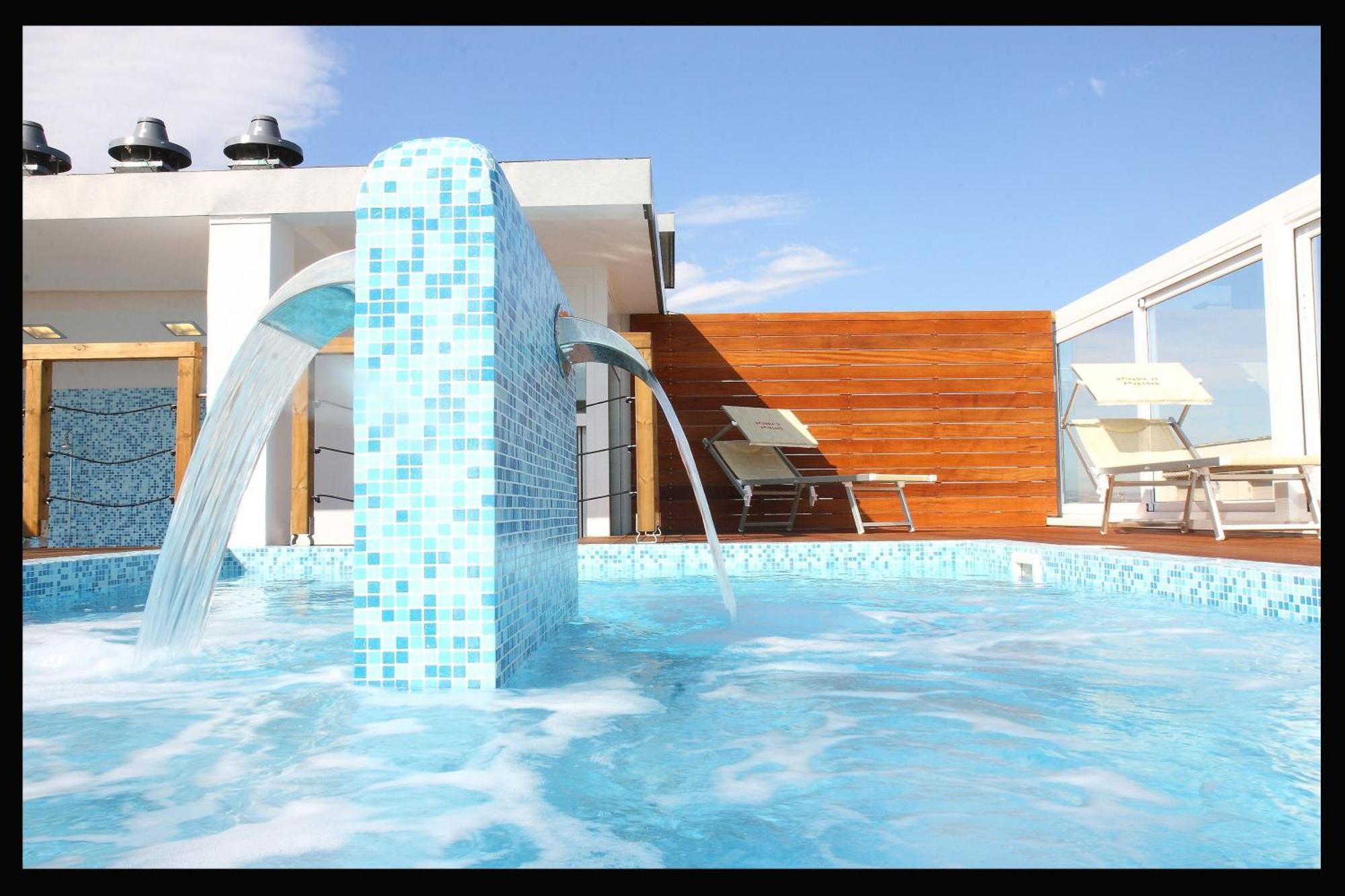 Hotel Panama Majestic Rimini Exterior foto